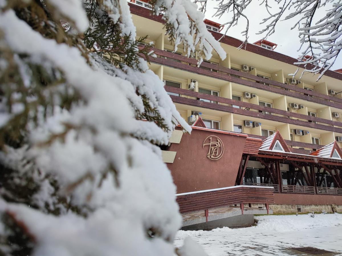 Hotel Ciucas BaileTusnad Exterior photo