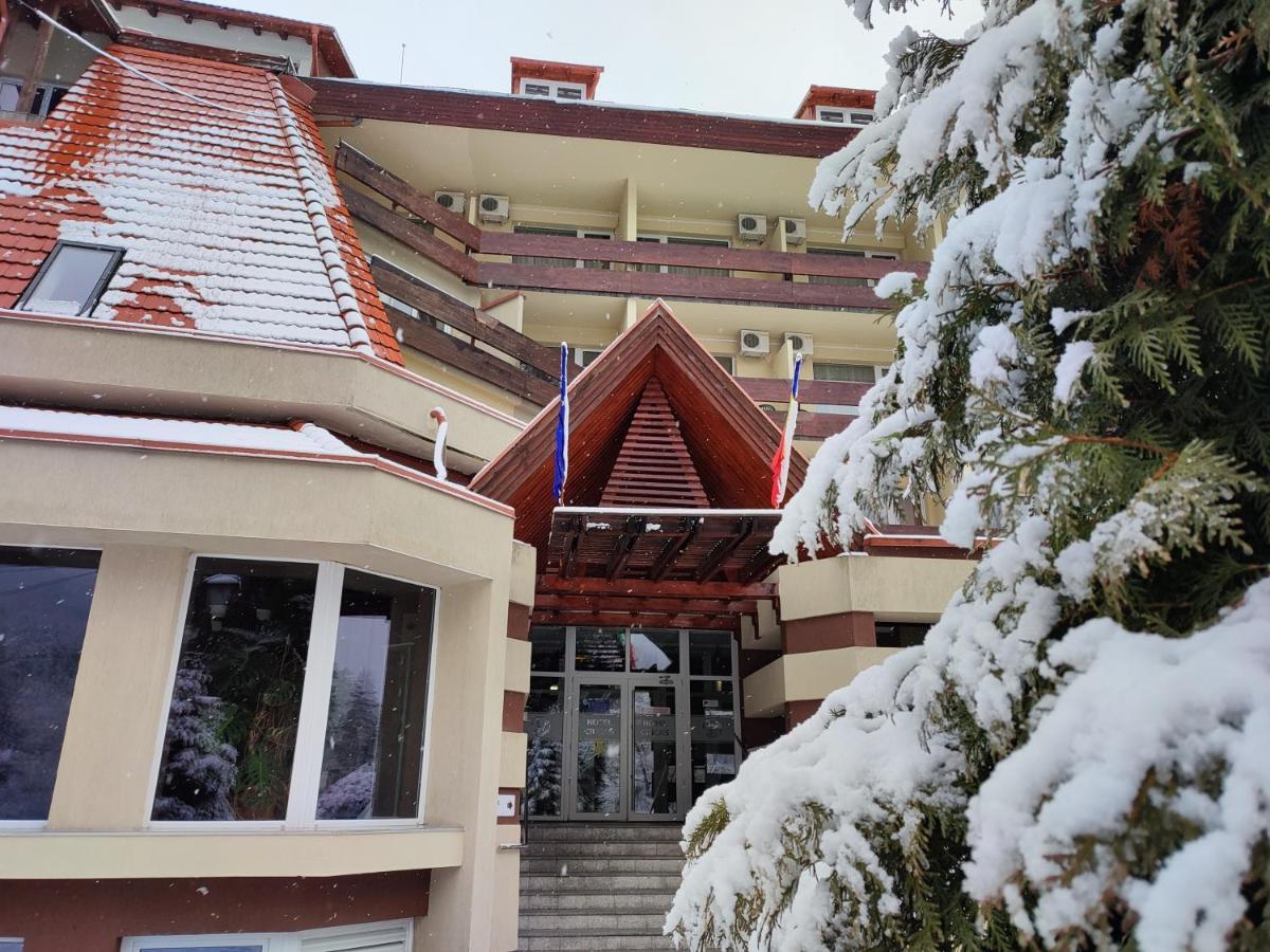 Hotel Ciucas BaileTusnad Exterior photo